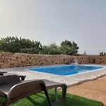 Holiday home Encantadora Casita Con Molino Y Piscina Antigua (Fuerteventura)